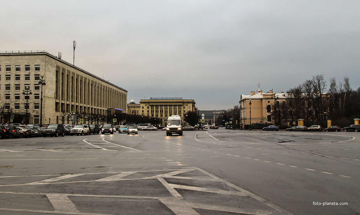 Площадь пролетарской диктатуры в санкт петербурге