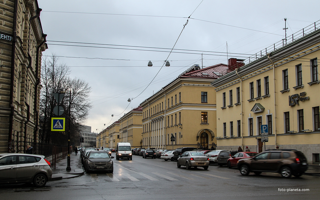 Улица Кирочная