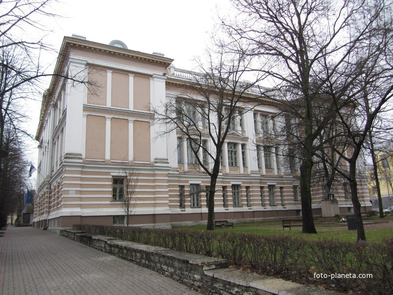 Teatri väljak, Таллинн