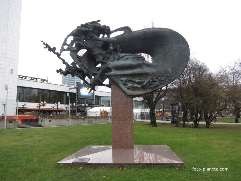 скульптура «Морской девы», которая символизирует Олимпийскую регату 1980 года