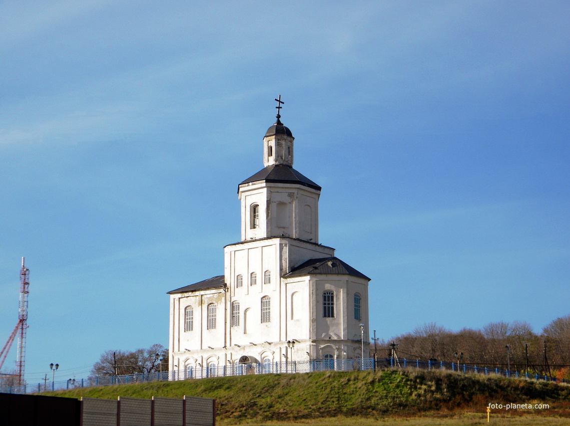 Покровский храм в селе Старая Безгинка