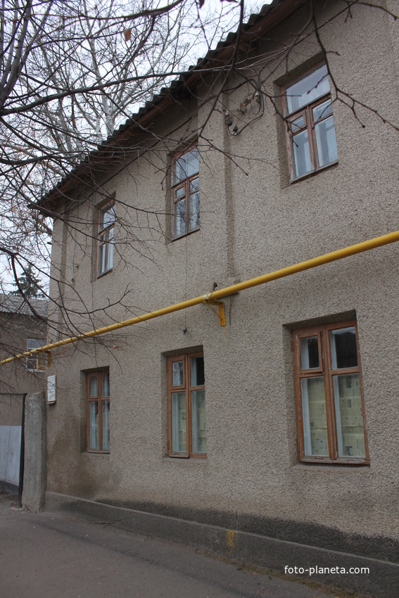 Обоянь. Дом, в котором жил писатель Михаил Козловский.