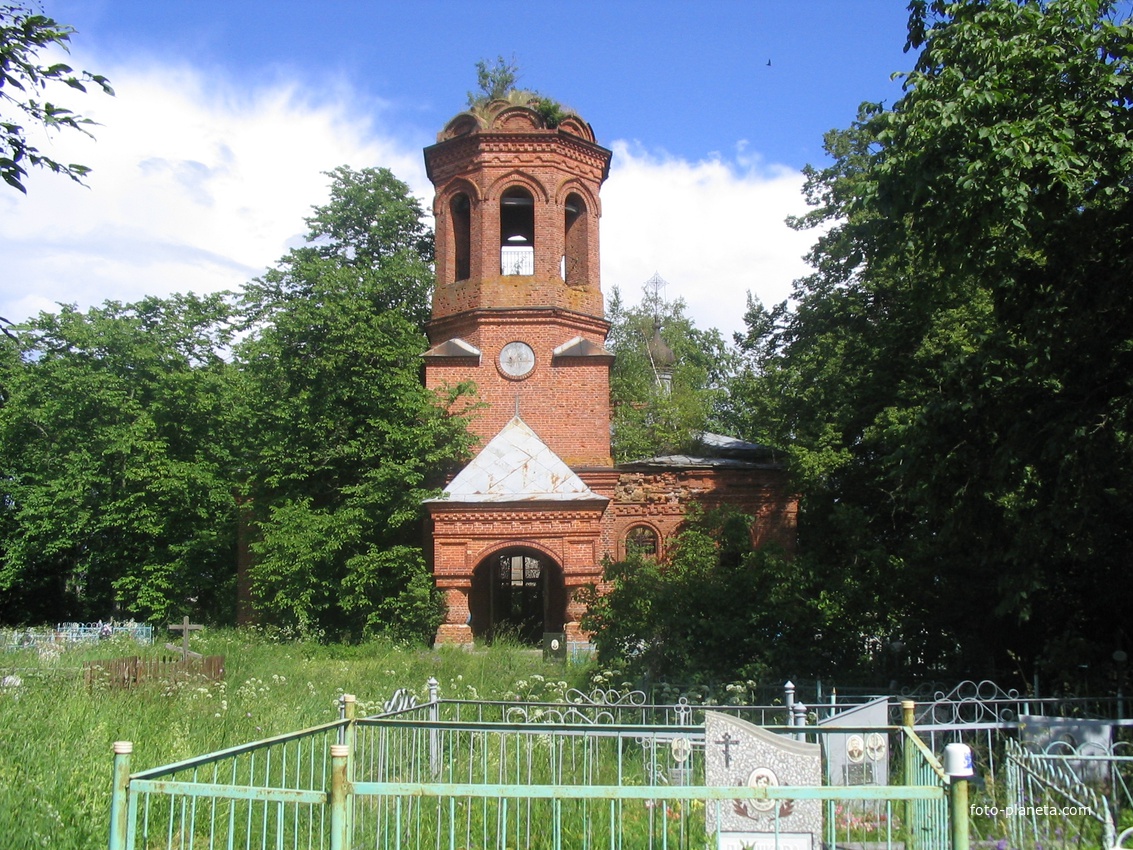Церковь Успения Святой Богородицы в д. Ясенское. 2009 г.