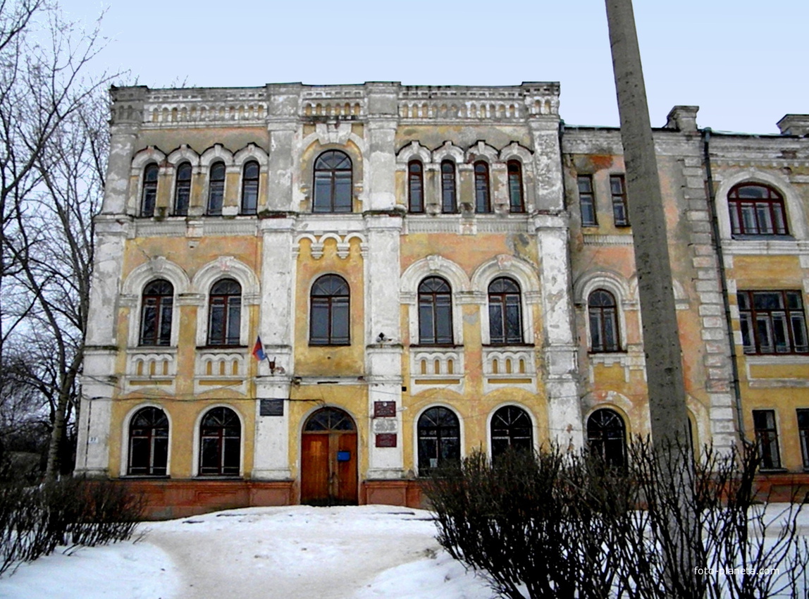 Здание бывшей Корочанской женской гимназии