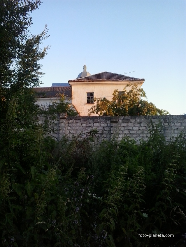 костел у с. Великі Дедеркали (липень 2014)