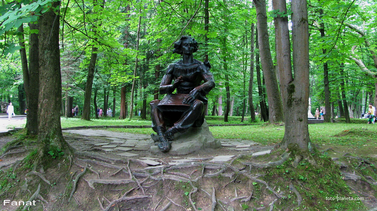 Скульптура в парке