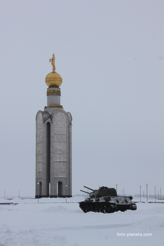 Прохоровка. Звонница на мемориале &quot;Прохоровское поле&quot;.