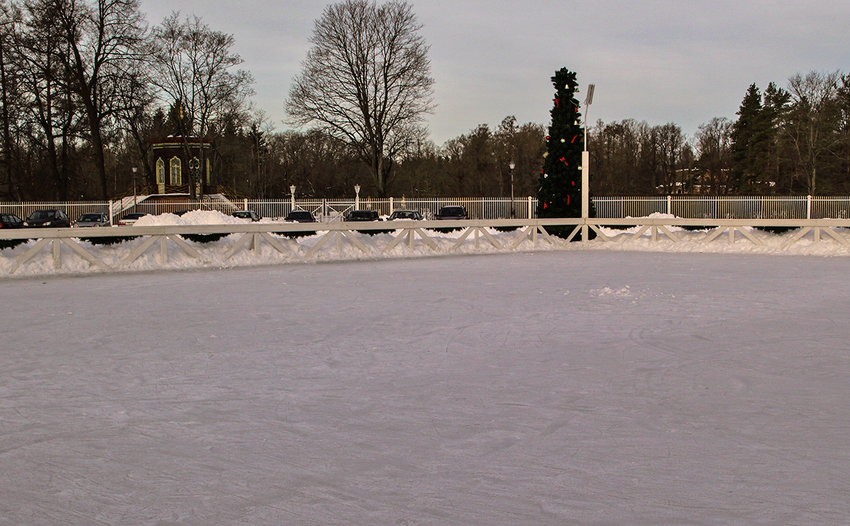 Треугольная площадь