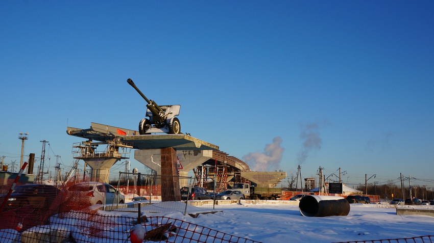 Памятник «Пушка» в честь  60-летия битвы за Москву