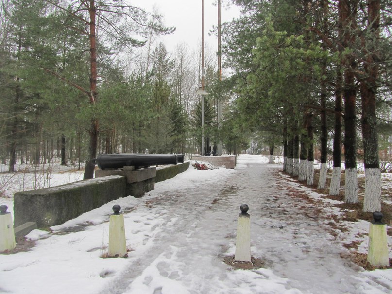 Форт Красная горка (Алексеевский). Мемориал защитников форта.