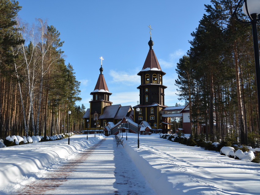 Храм Благовещения г.Саянска в феврале 2015 года