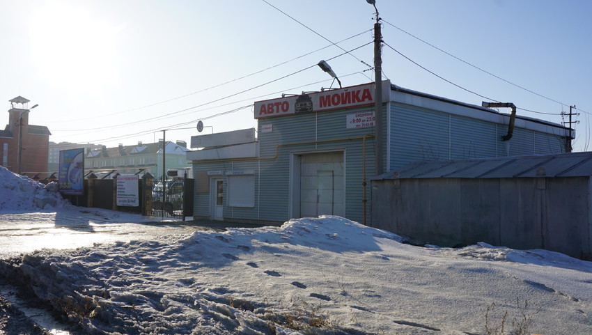 На улице Волкова.