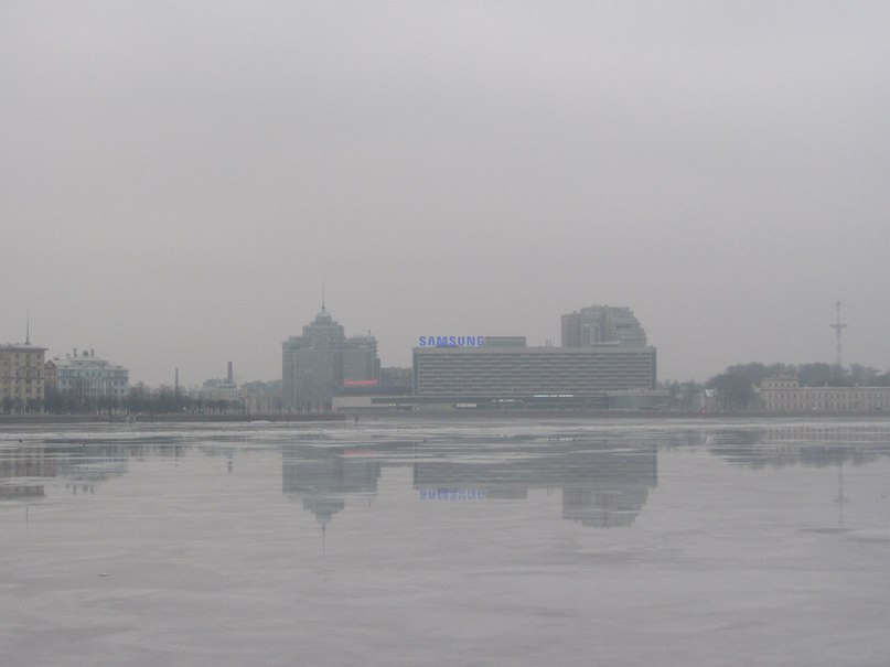 Здесь раньше стояла Аврора