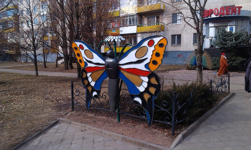 Северодонецкие умельцы делают город красивым .