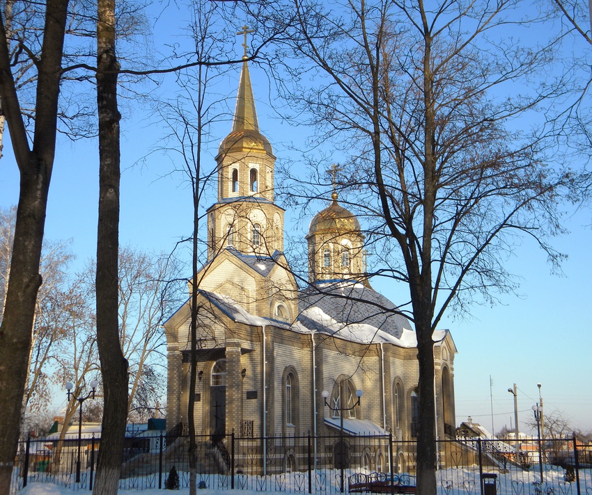 Успенский храм в поселке Пролетарский