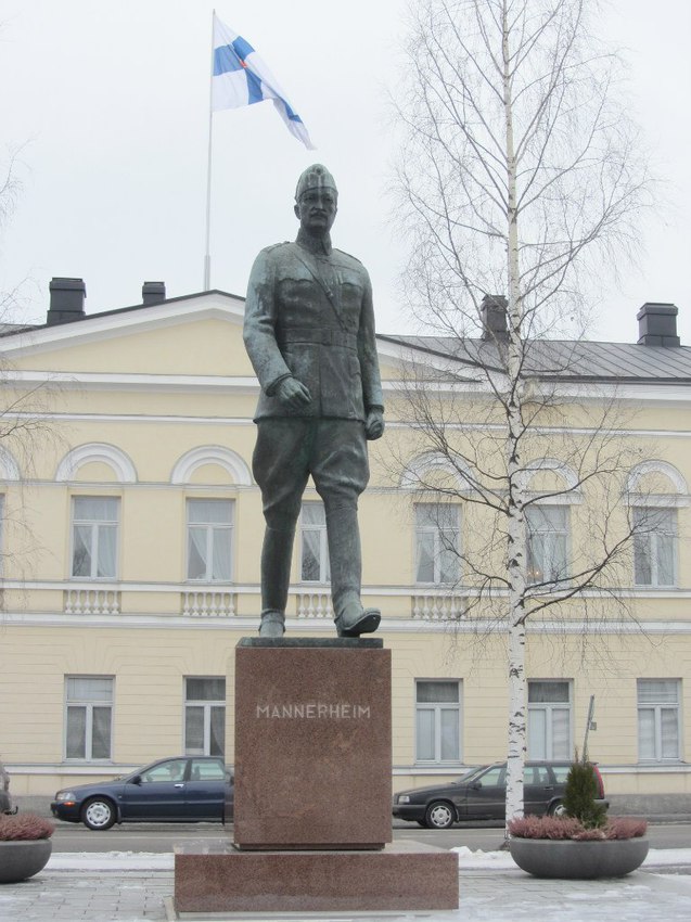 Миккели, памятник   Карлу Густаву Эмилю Маннергейму.