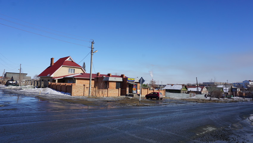 На улице Ялтинской.