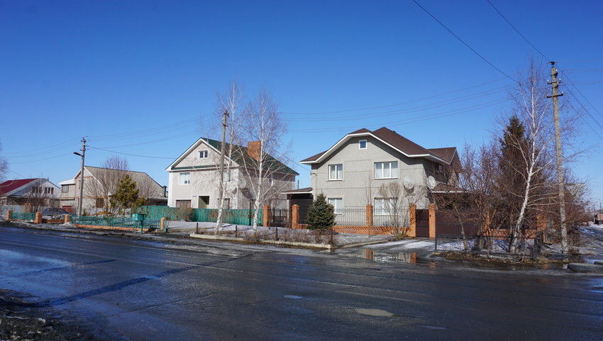 На улице Ялтинской.