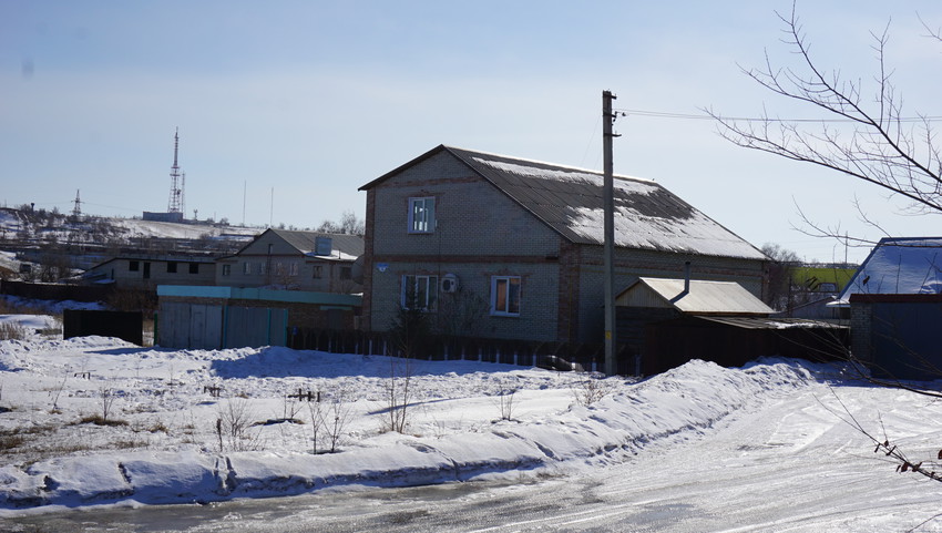 На улице Ялтинской.