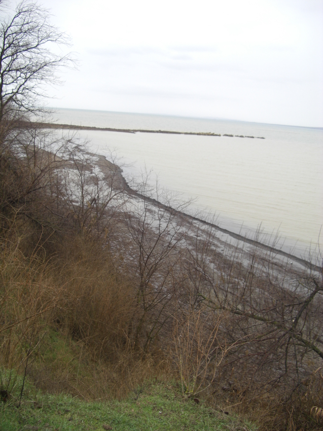 Вид с берега на бывший причал