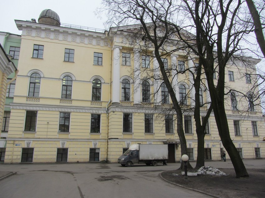 Территория РГПУ им. А.И. Герцена