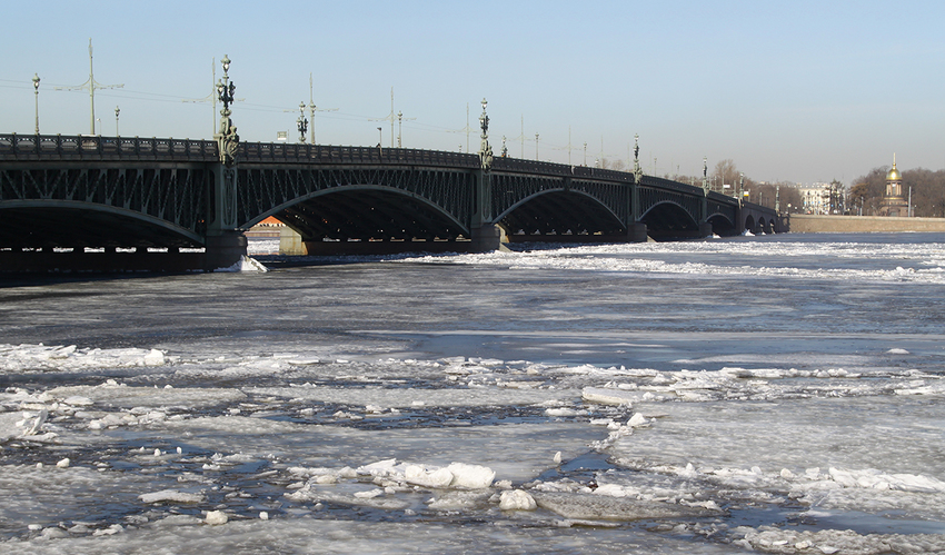 Троицкий мост