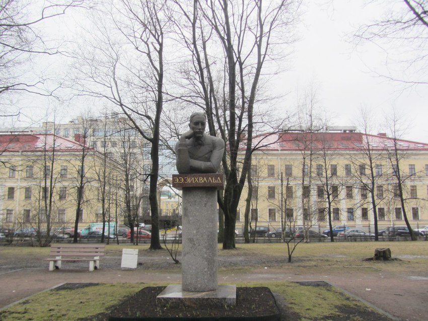 Э.Э. Эйхвальд- первый директор клинического института