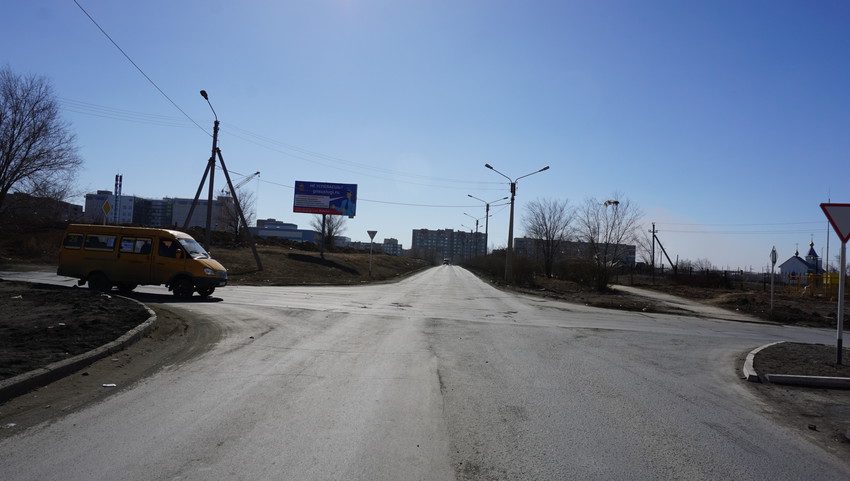 Улица Комарова.