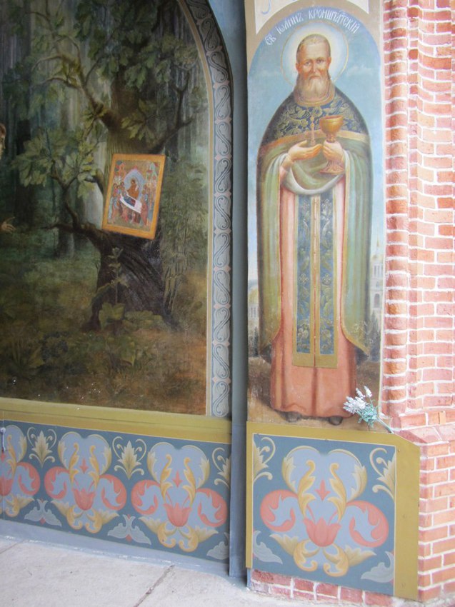 Куремяэ. На территории Успенского Пюхтицкого женского монастыря.