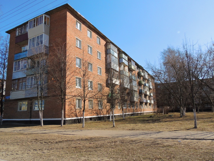 Первомайская улица