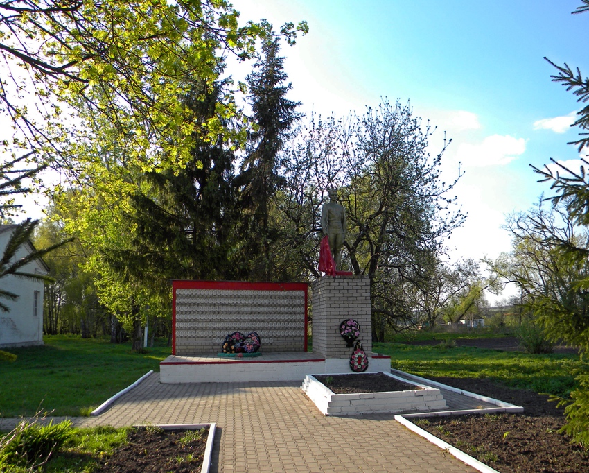 Памятник Воинской Славы в селе  Мокрая Орловка