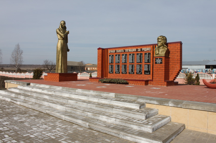 Нижняя Покровка. Мемориал, погибшим в Великую Отечественную войну.