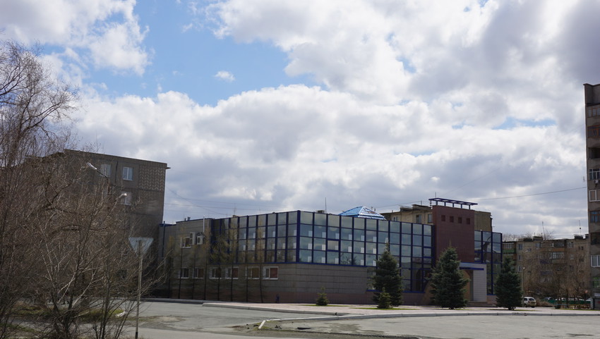 На улице Волкова.