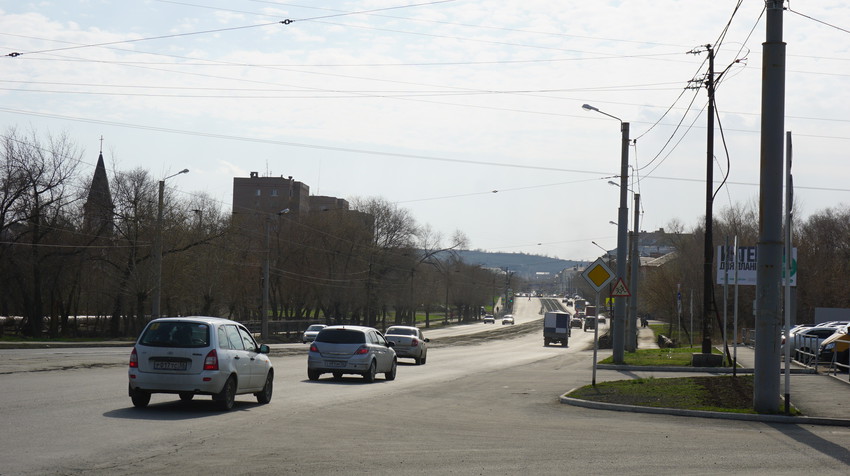 Улица Нефтяников.