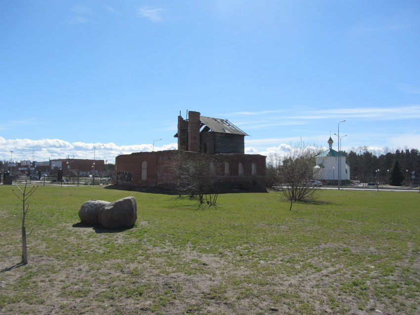 Дом Петрова, другой ракурс