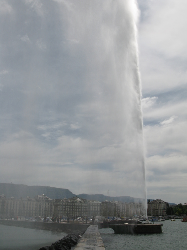 Genève 2015 - фонтан