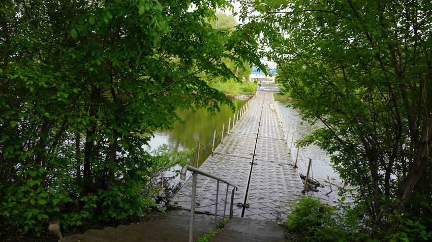 Понтонный мост.
