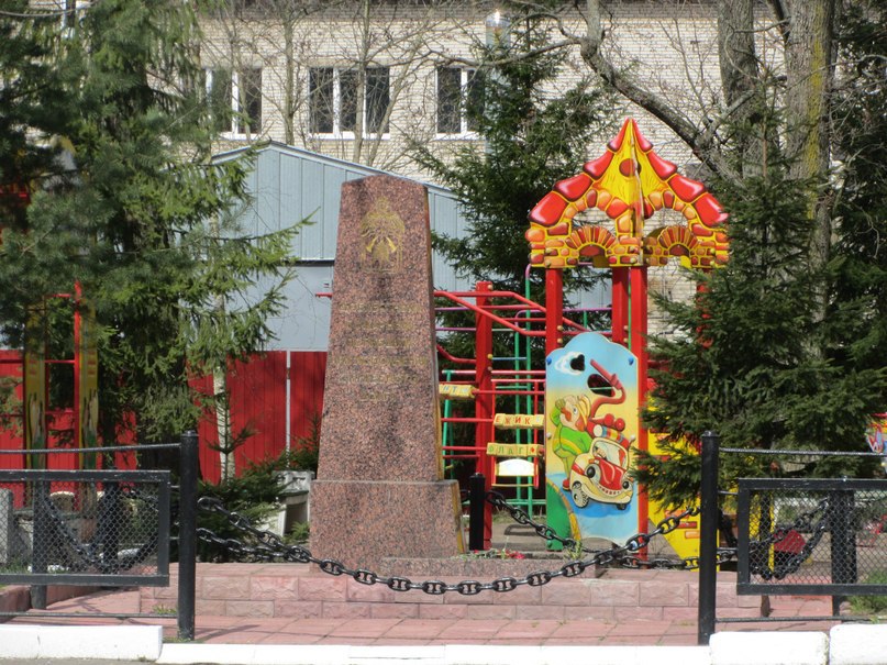 Памятник на Дворцовом проспекте