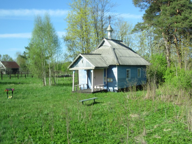 деревянная Казанская часовня в деревне Залустежье
