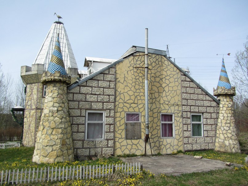 Свадебный дом, улица Дегтярева, другой ракурс