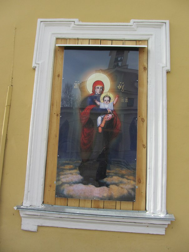 Территория церкови свт. Спиридония Тримифунтского