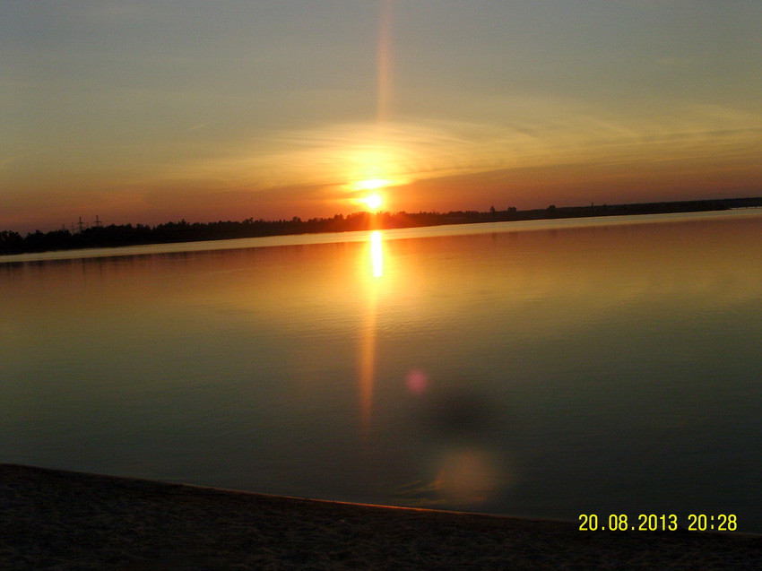 На пляже Святого озера перед закатом