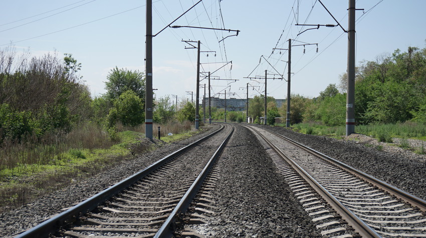 ж\д пути...на Москву.