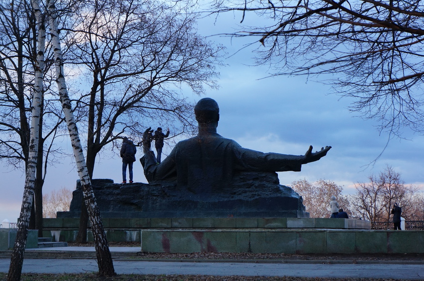 Памятник Сергею Есенину