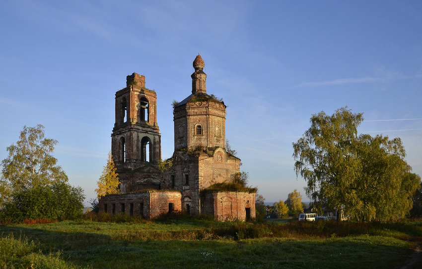 Церковь Рождества Христова - один из самых выразительных памятников Нерехтского района.