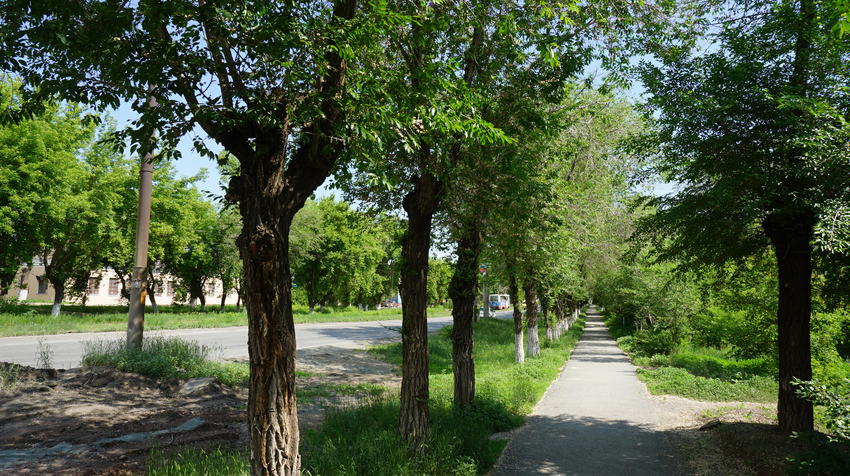 На Никельщиков.