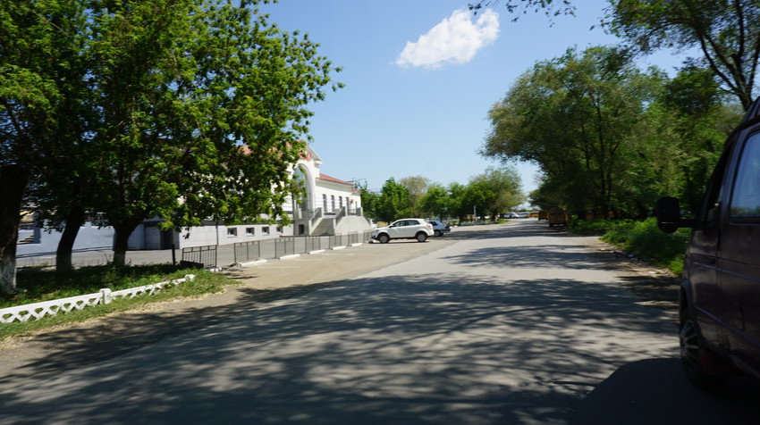 Привокзальная территория.