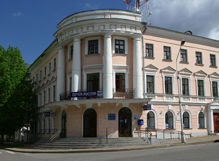 Здание почты