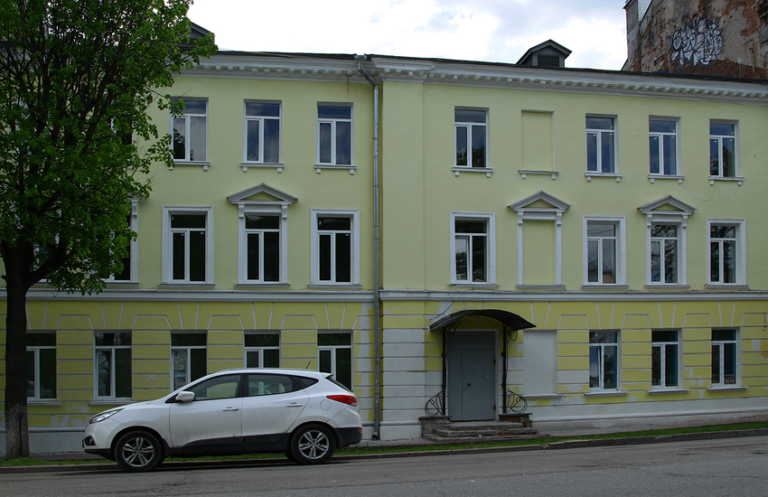 Улица Большая Московская, 10