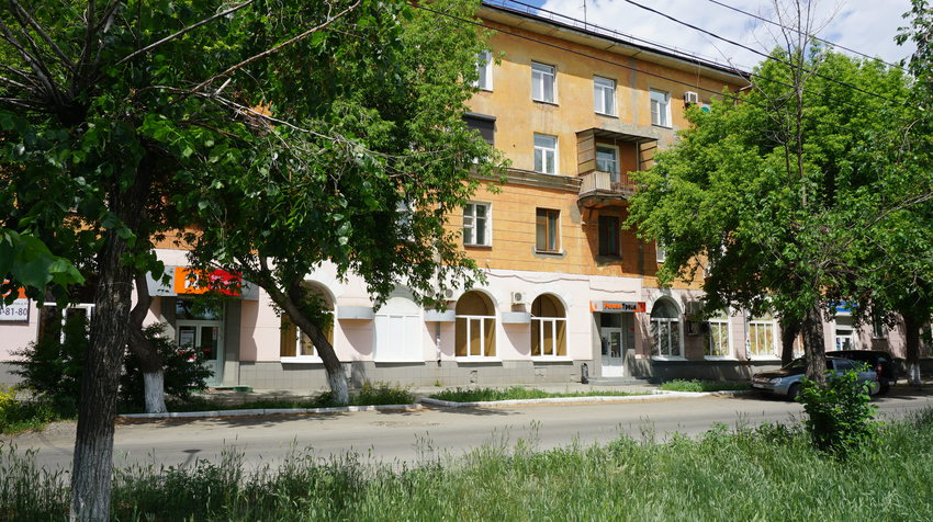 На Краматорской.